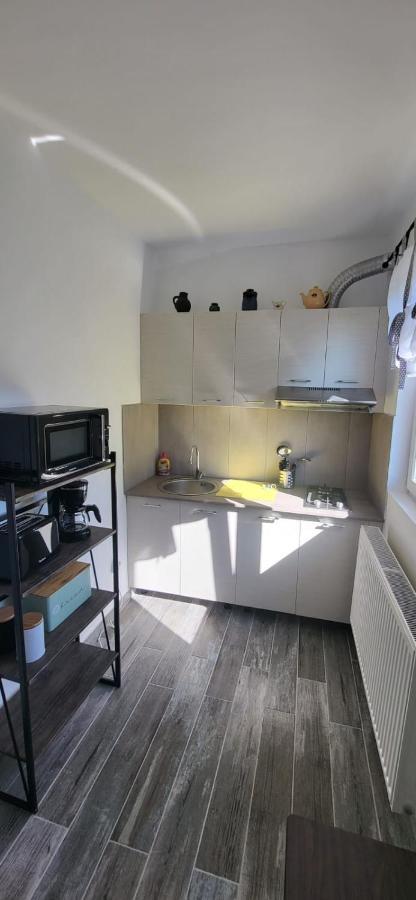 Отель Huesca House Турда Экстерьер фото